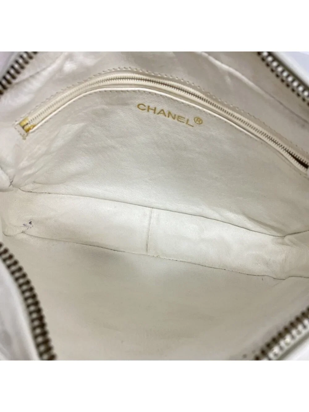Chanel Shoulder Bag Quilted Lambskin White Gold